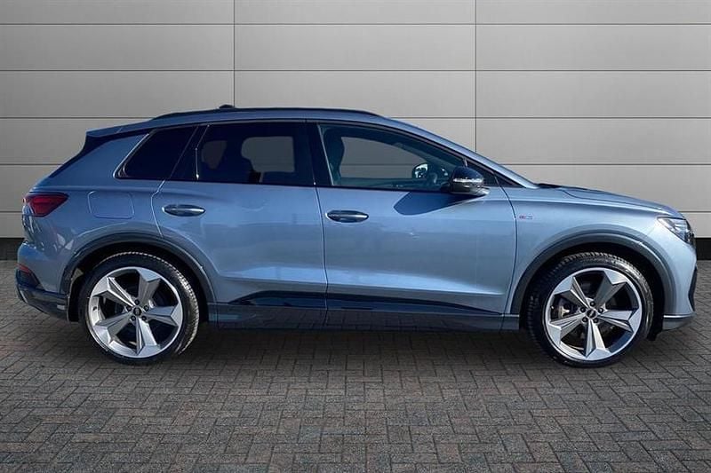 Used Audi Q4 e-tron Black Edition 210 kW (286 HP) 2025 Blue SUV
