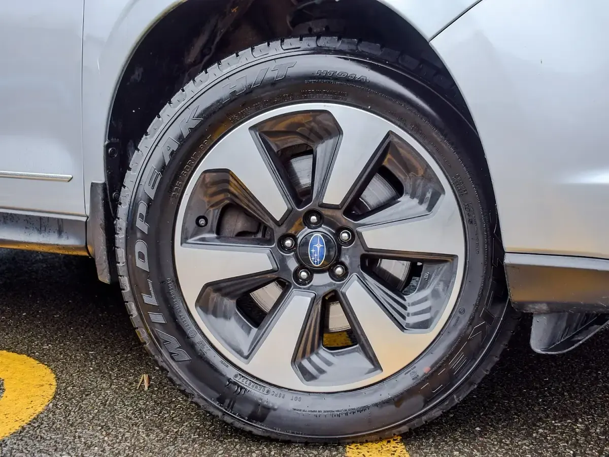 Used Subaru Forester Premium 2016 Silver SUV