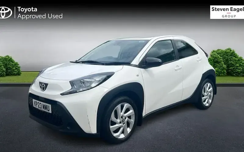 Used Toyota Aygo X PURE 72 HP (52 kW) 2025 SUV