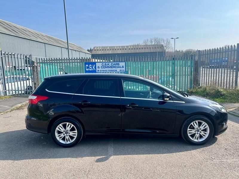 Used Ford Focus Titanium 115 HP (84 kW) 2014 Black Estate