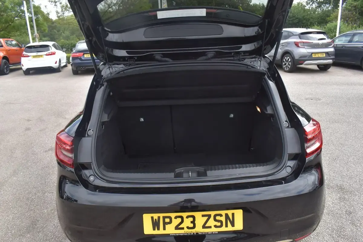 Used Renault Clio Engineered 2023 Black Hatchback