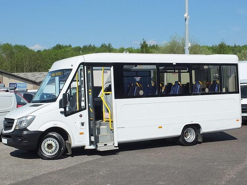 Used Mercedes Sprinter 143 HP (105 kW) 2017 White Van
