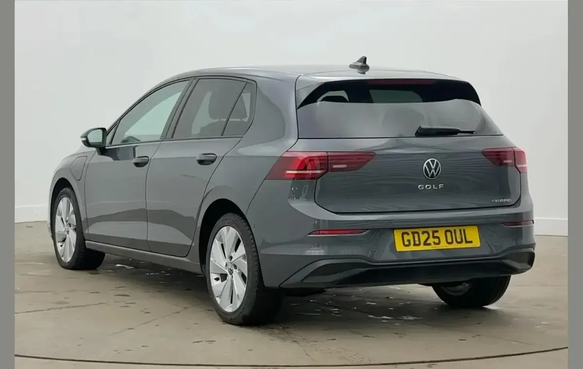 Used VW Golf VIII Match 204 HP (150 kW) 2025 Dolphin grey metallic Hatchback
