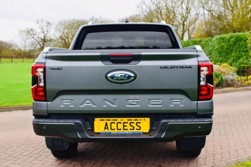 Second-hand Ford Ranger Wildtrack 237 CP (174 kW) 2024 Gri Pickup