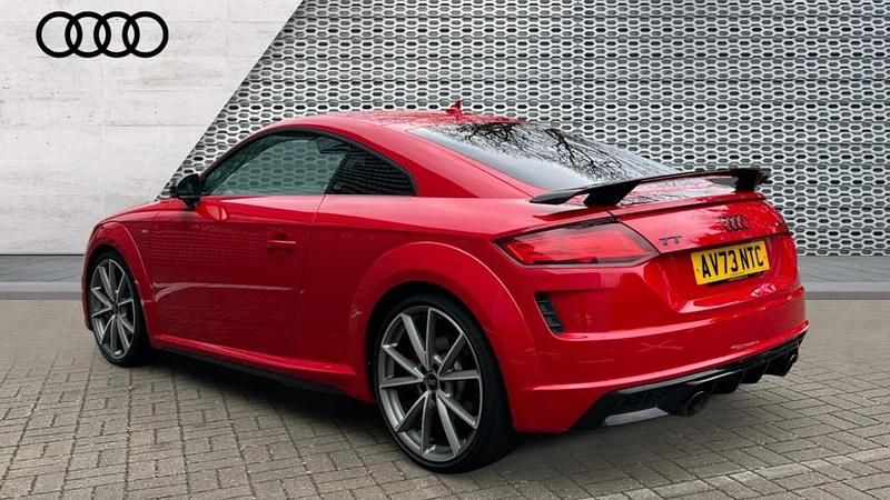 Used Audi TT Comfort 245 HP (180 kW) 2023 Red Coupe