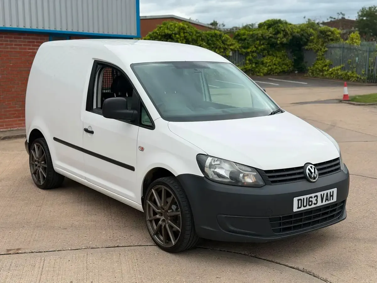 Used VW Caddy 102 HP (75 kW) 2013 White MPV
