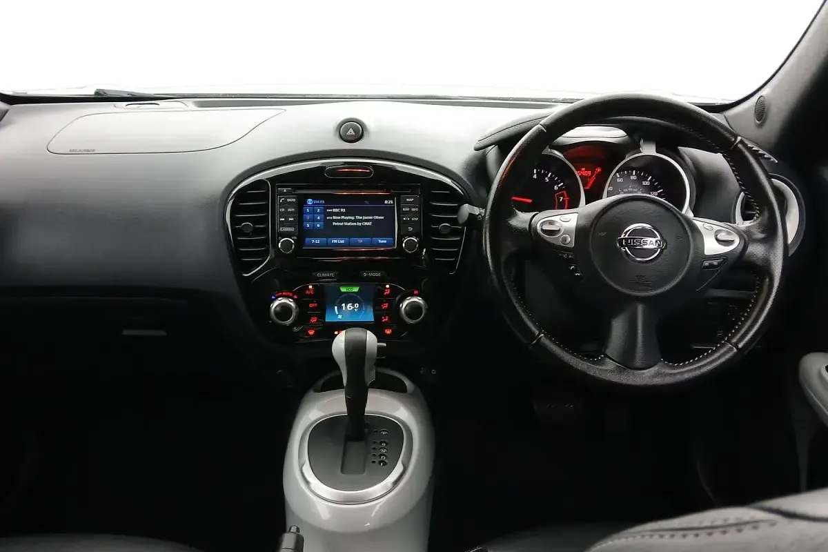 Used Nissan Juke Tekna 117 HP (86 kW) 2017 White SUV