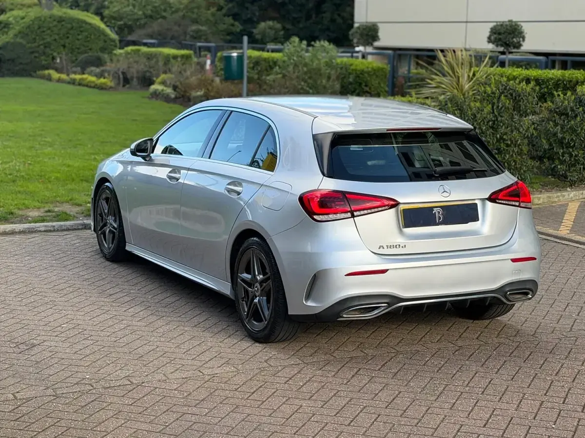 Used Mercedes A180 AMG line 116 HP (85 kW) 2018 Silver Hatchback