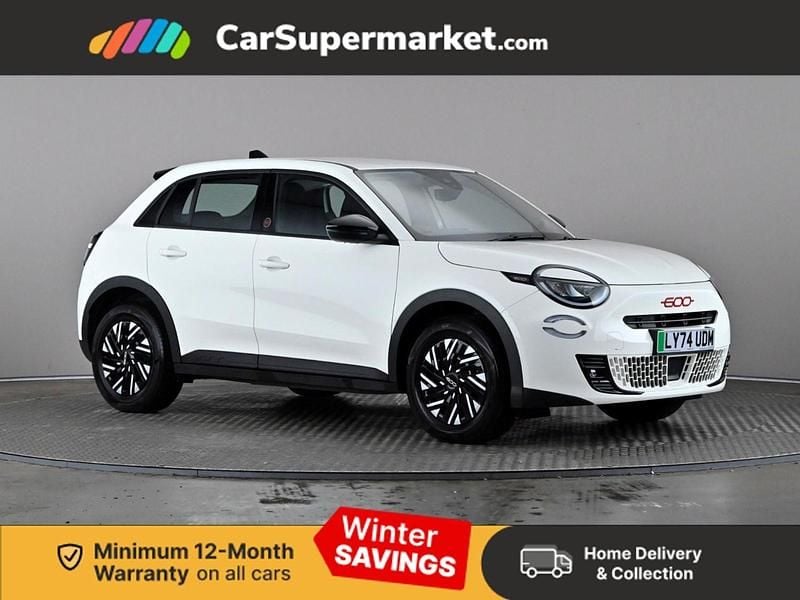 White Used 2025 Fiat 600 Red Hatchback | £16,997 (Good price) - Image 1/3