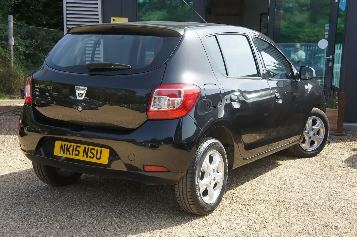 Used Dacia Sandero Lauréate 75 HP (55 kW) 2015 Black Hatchback