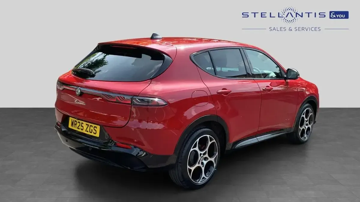 Used Alfa Romeo Tonale Veloce 158 HP (116 kW) 2025 Red SUV