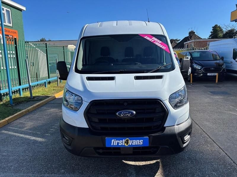 Usado Ford Transit 130 HP (95 kW) 2023 Branco Van