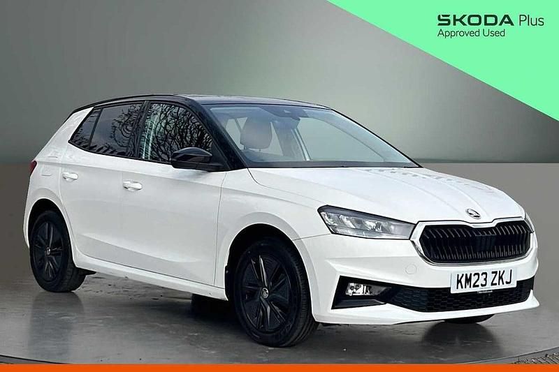 Used Skoda Fabia Colour Edition 80 HP (58 kW) 2023 White Hatchback