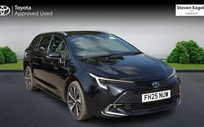 Used Toyota Corolla Design 140 HP (102 kW) 2026 Estate