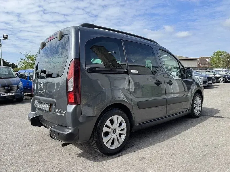 Used Citroën Berlingo XTR 90 HP (66 kW) 2015 Grey MPV