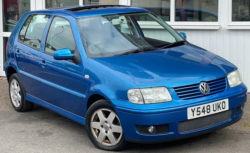 Used VW Polo SE 75 HP (55 kW) 2001 Blue Hatchback