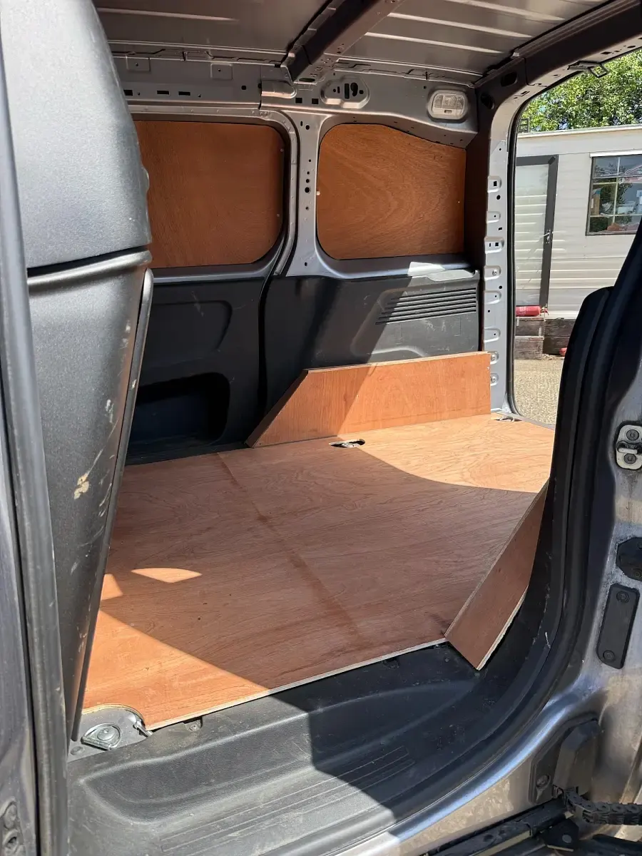 Used Citroën Berlingo 100 HP (73 kW) 2022 Grey MPV