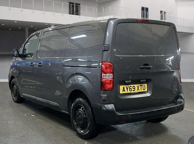 Used Peugeot Expert 2019 Grey Van
