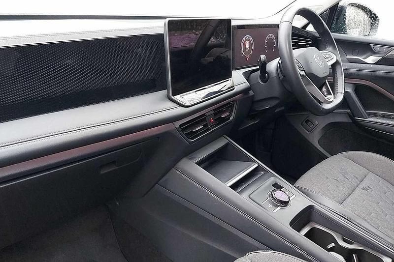 Used VW Tiguan Match 150 HP (110 kW) 2024 Black SUV