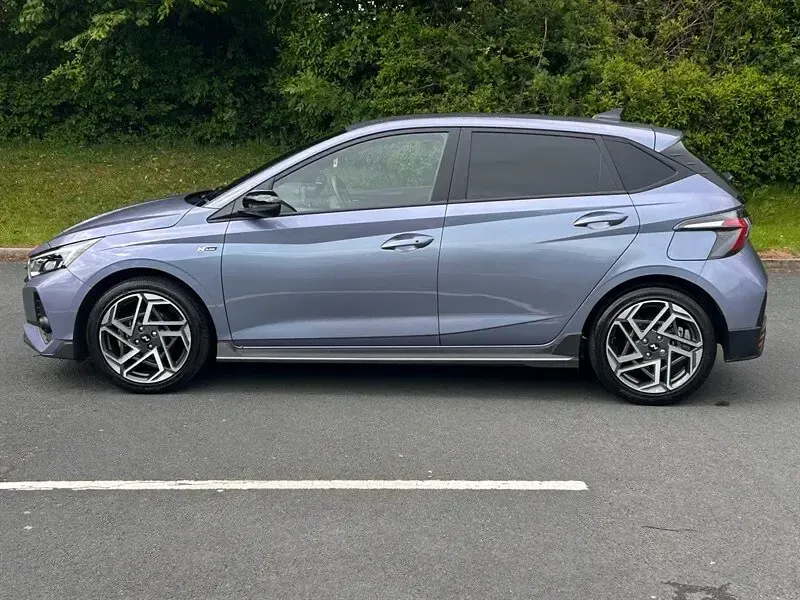 Used Hyundai i20 N Line 100 HP (73 kW) 2024 Blue Hatchback