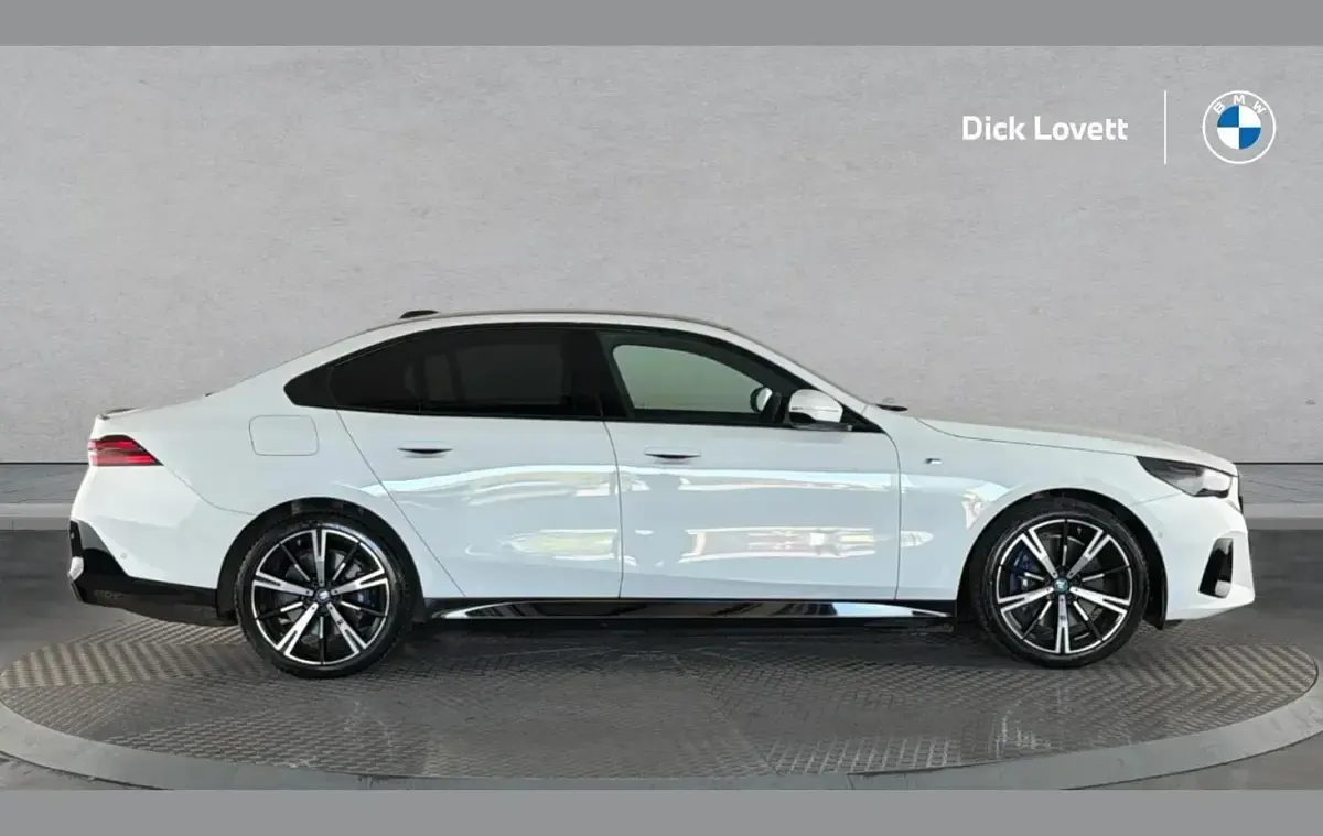 Used BMW i5 M Sport 250 kW (340 HP) 2024 White Sedan