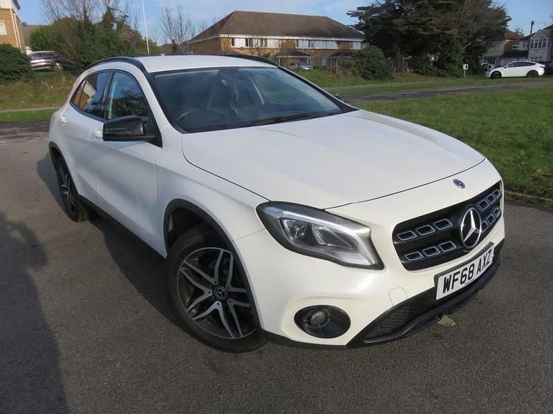 Used Mercedes GLA180 Urban 2018 White SUV