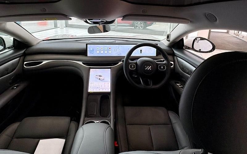 New MG IM5 216 kW (295 HP) 2025 Hatchback