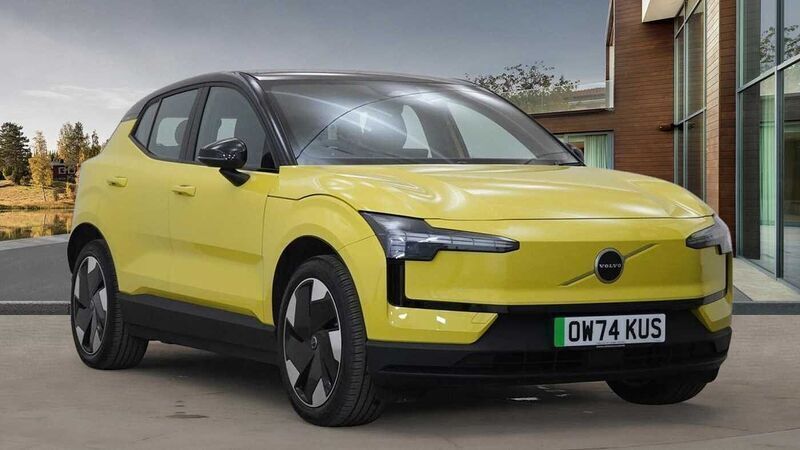 New 2024 Volvo EX30 Performance SUV | £33,799 (Good price) - Image 1/4