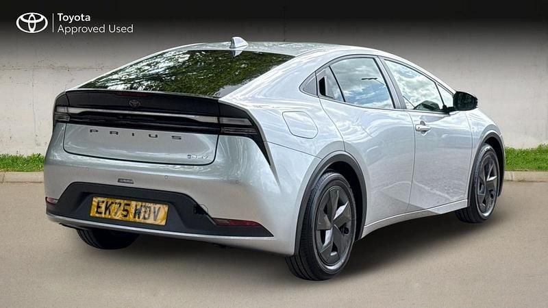 New Toyota Prius Design 2025 Silver Hatchback