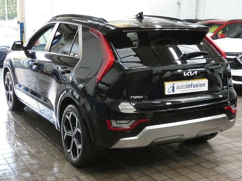 Used Kia Niro 139 HP (102 kW) 2022 Black SUV