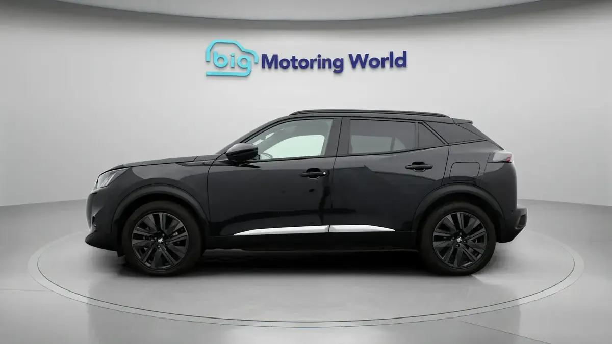 Used Peugeot e-2008 Premium 98 kW (134 HP) 2021 Black SUV