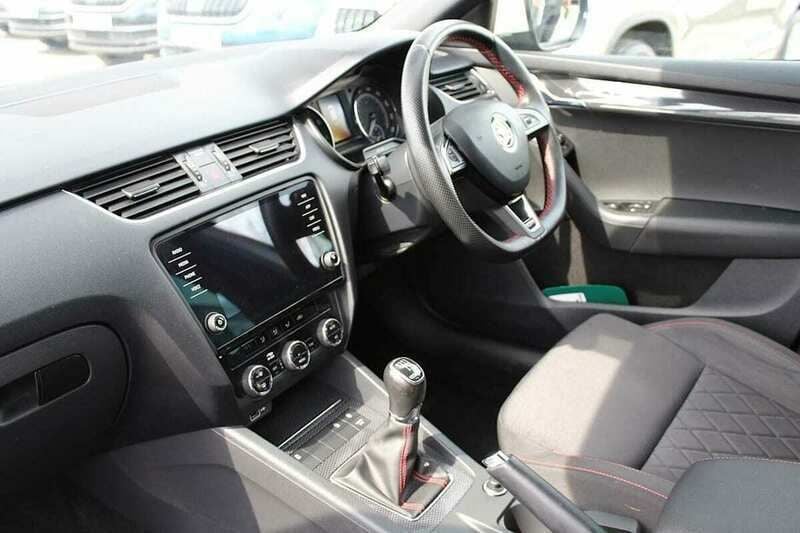 Used Skoda Octavia vRS 227 HP (166 kW) 2018 Grey Estate