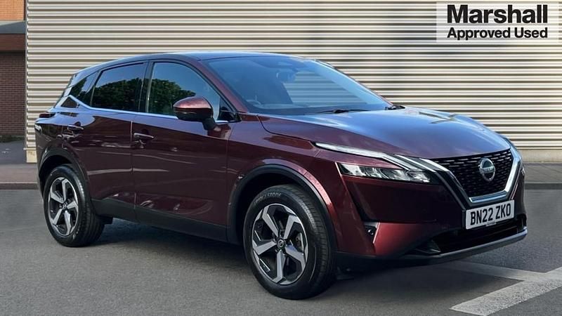 Red Used 2022 Nissan Qashqai N-Connecta SUV | £18,492 (Fair price) - Image 1/4