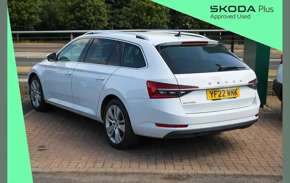 Used Skoda Superb SE L 147 HP (108 kW) 2022 Moon white metallic Estate