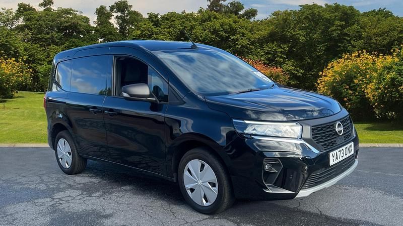 Used 2023 Nissan Townstar Tekna Van | £13,495 (Fair price) - Image 1/4