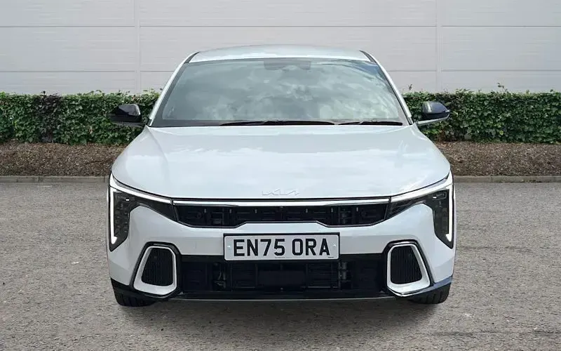 Used Kia K4 GT-Line 150 HP (110 kW) 2026 White Hatchback