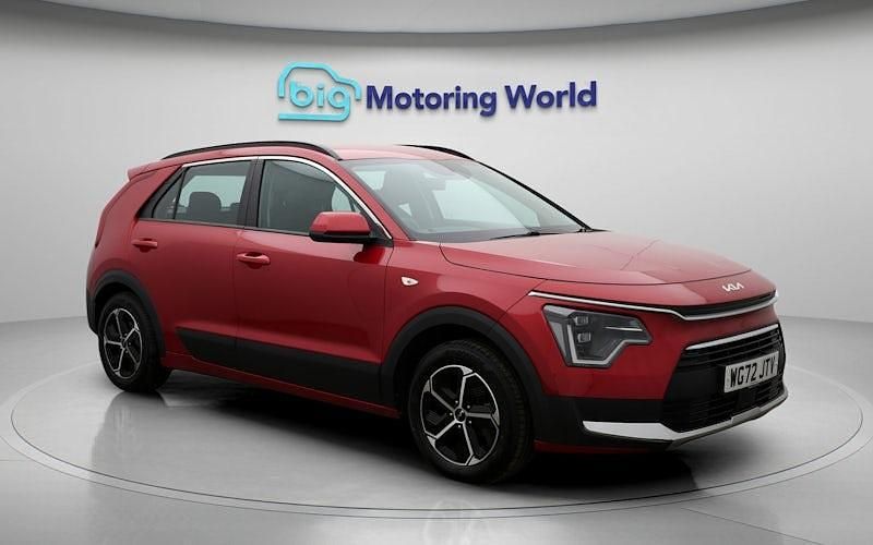 Used Kia Niro 141 HP (103 kW) 2023 Red SUV