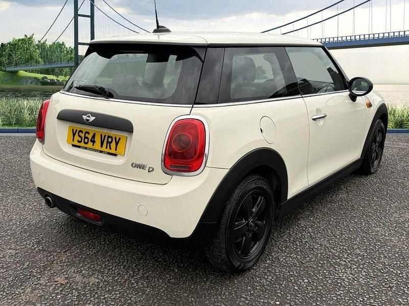 Used Mini One D Hatch 95 HP (69 kW) 2014 White Hatchback