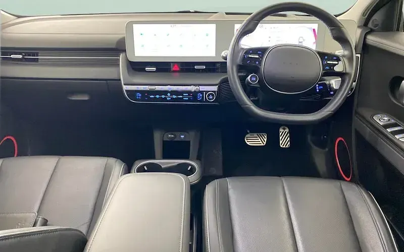 Usado Hyundai Ioniq Ultimate 239 kW (325 HP) 2023 Cinzento Citadino