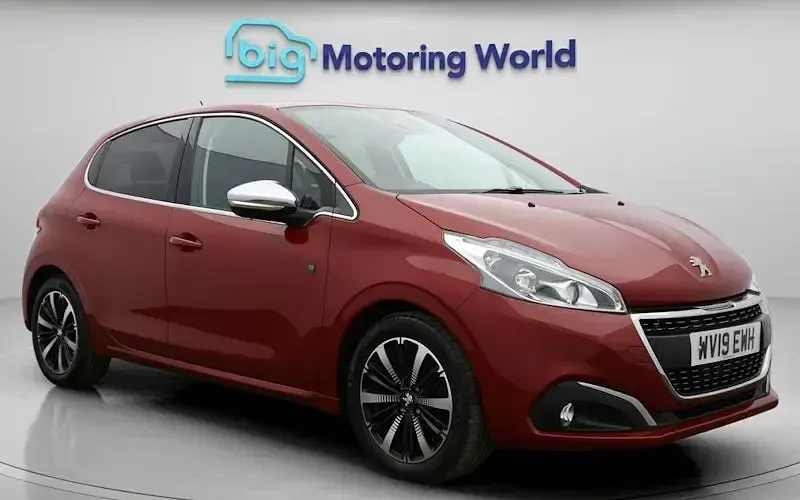 Used Peugeot 208 82 HP (60 kW) 2019 Hatchback