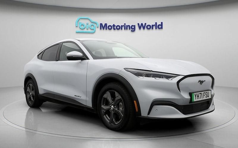 Used Ford Mustang Standard Range 269 HP (197 kW) 2021 White Estate