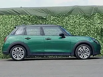 Used Mini Cooper Classic 114 kW (156 HP) 2025 Green Hatchback