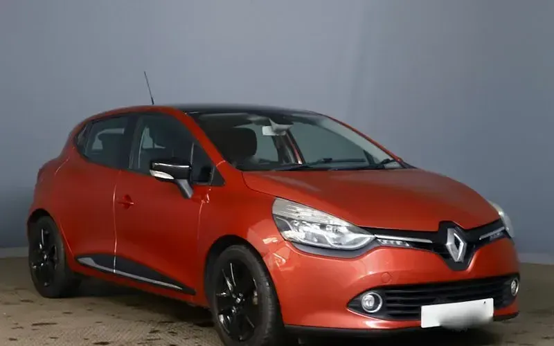Used Renault Clio Dynamique 73 HP (53 kW) 2016 Hatchback