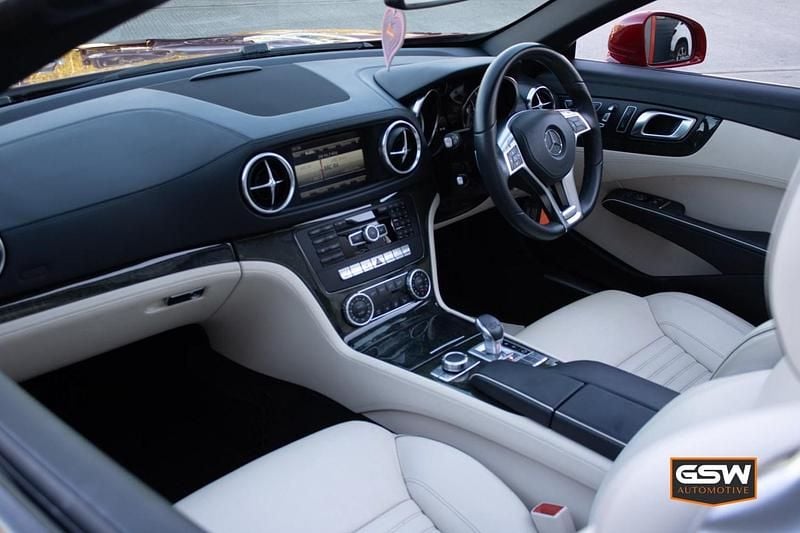 Used Mercedes SL350 AMG 302 HP (222 kW) 2014 Red Cabriolet