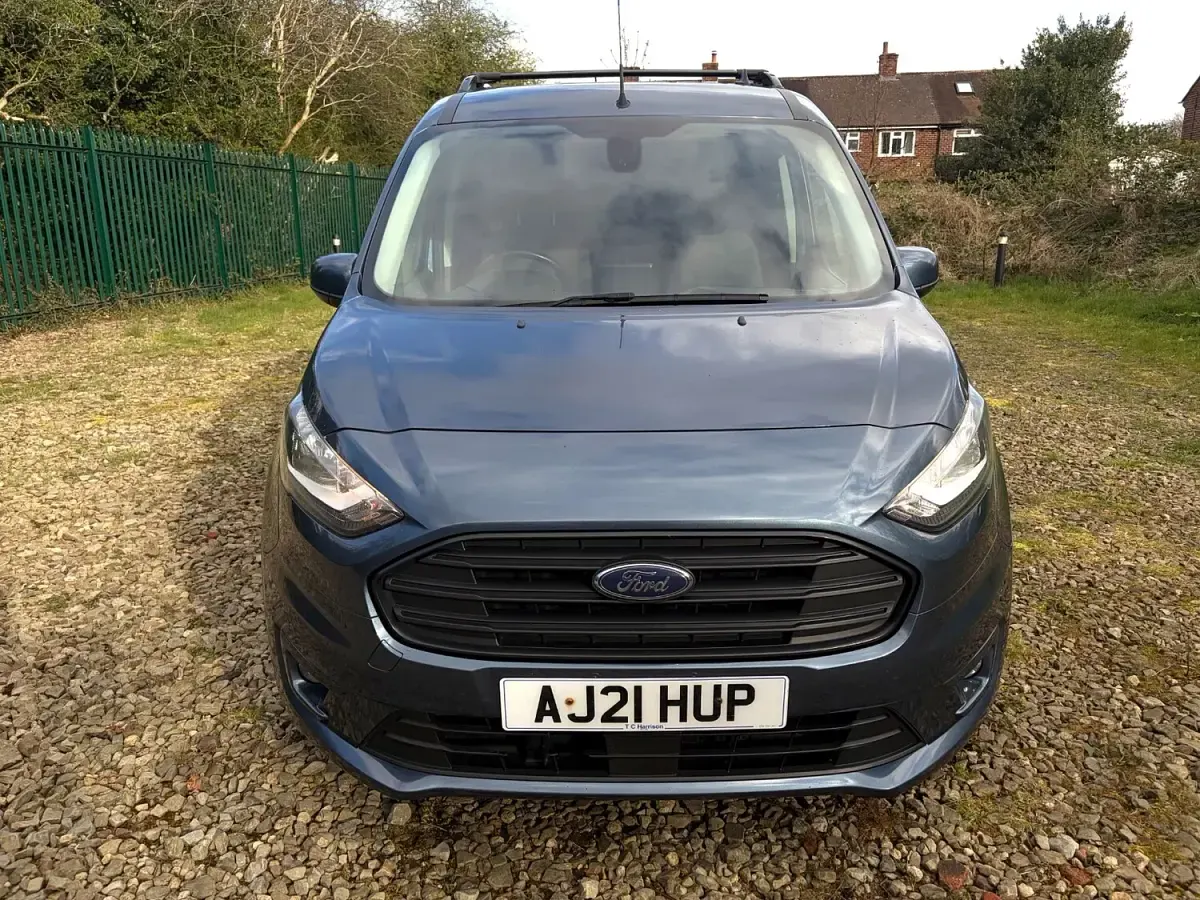 Used Ford Transit Connect Limited 2021 Magnetic blue MPV
