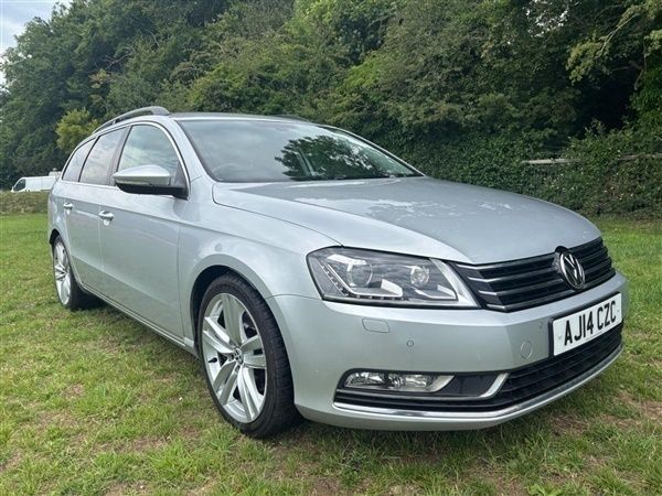 Silver Used 2014 VW Passat Executive Estate | £5,750 (Fair price) - Image 1/1