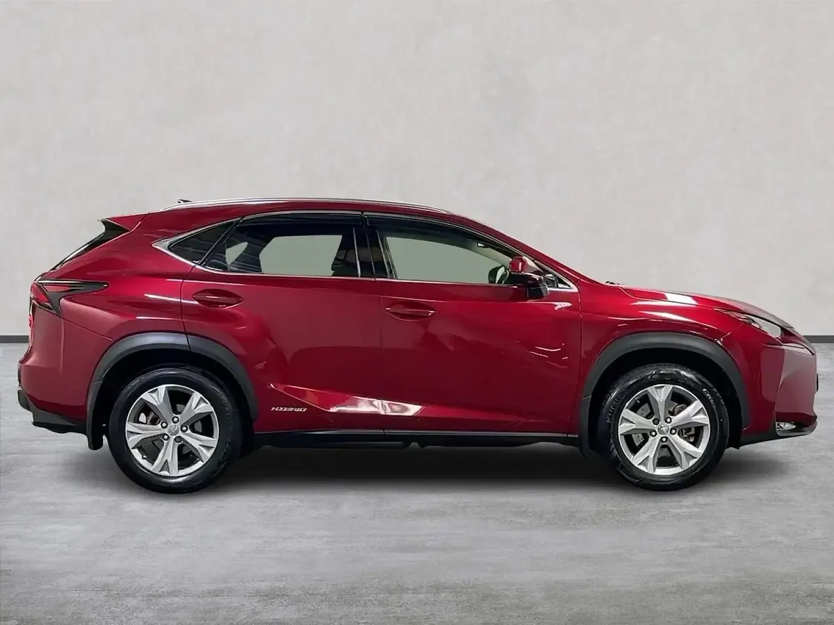 Used Lexus NX300h 197 HP (144 kW) 2016 Red SUV