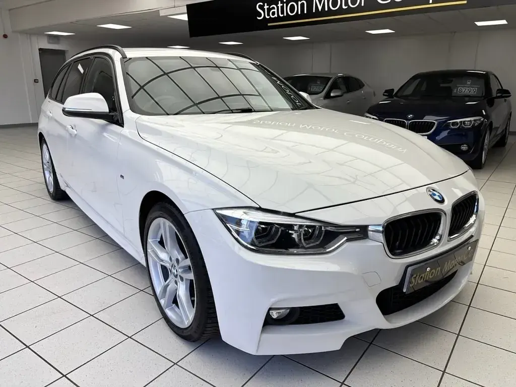 Usado BMW 320 M Sport 190 CV (139 kW) 2018 Blanco Familiar