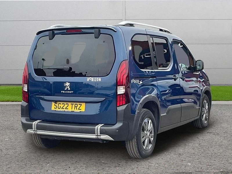 Second-hand Peugeot Rifter 131 CP (96 kW) 2022 Albastru Monovolum