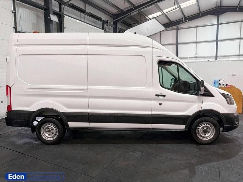 Używany Ford Transit 130 KM (95 kW) 2021 Biały Van